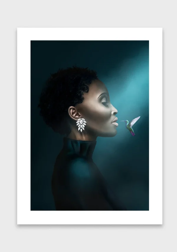 Kunstdruck „SWEET ENCOUNTER“ mit Weißrand – digitale Porträtillustration von Elena Weiskar auf Hahnemühle Photo Rag Papier.
